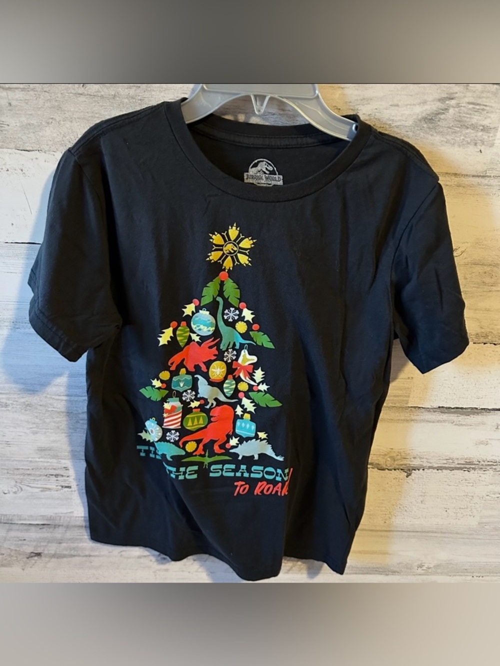 Jurassic World Boys Christmas Shirt Size XL